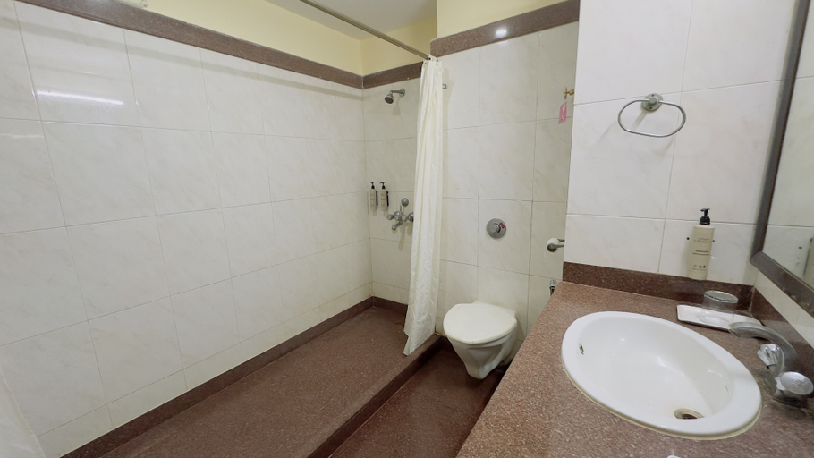 Bathroom 2, WORMWOOD SYNERGY SRIYASH REGENCY, Bhagalpur