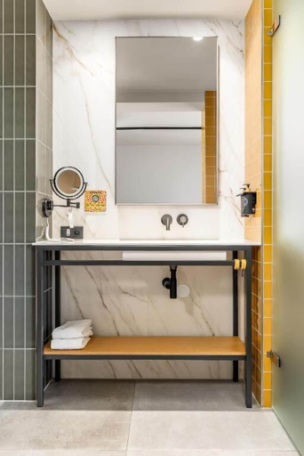 Bathroom 4, Cityhotel Wood, Middelburg