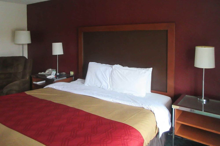 Room 4, Zanesville Inn, Muskingum