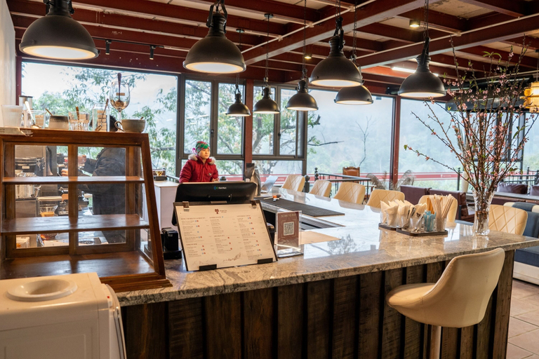 Bar (on property) 3, The Legend of Dragon Tea Suoi Giang, Văn Chấn