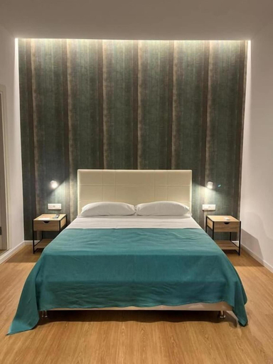 Room 5, suite la pennichella, Salerno