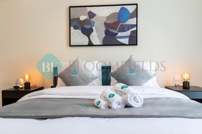 Room 4, Bloomfields Elegant 1BR in Reflectio, Abu Dhabi City
