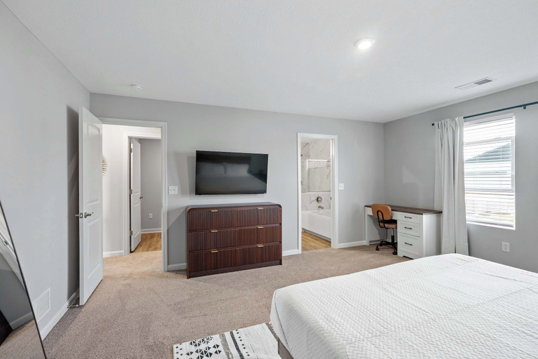 Room 2, Ark & Creation Stay New Home, Boone