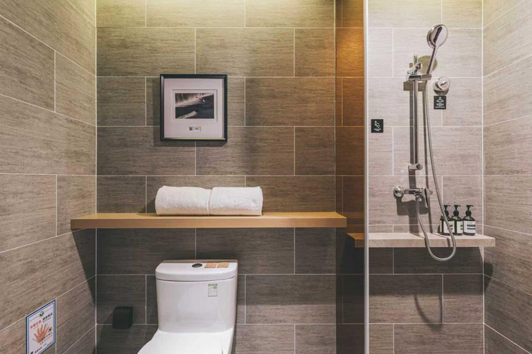 Bathroom 3, Atour Hotel Ningbo Jishigang Outlets, Ningbo