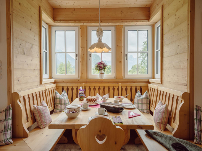 5, Chalet in Grundlsee near Ski Slopes, Liezen