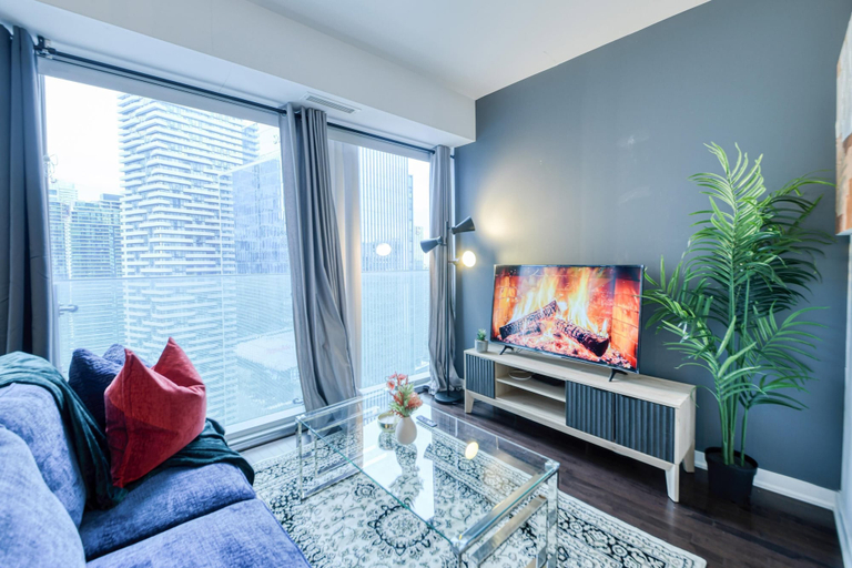 Room amenity 3, Toronto City Suites - Front St, Toronto