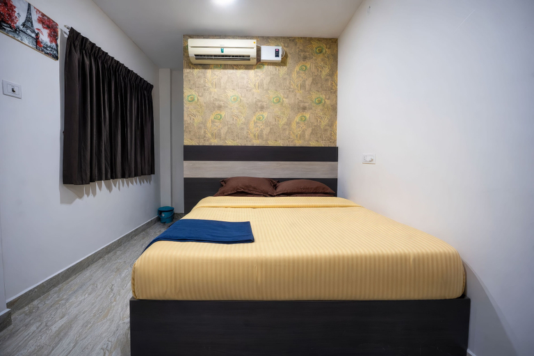 Room 3, Rayzen Stays, Chennai