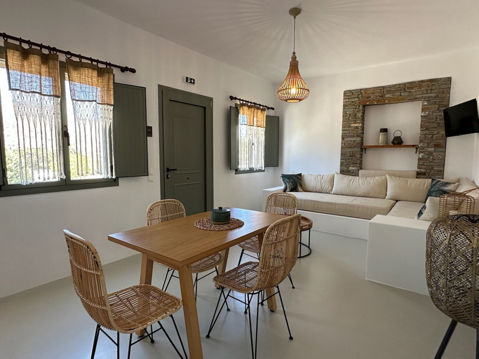 Others 3, Ammos Andros Accommodation, South Aegean