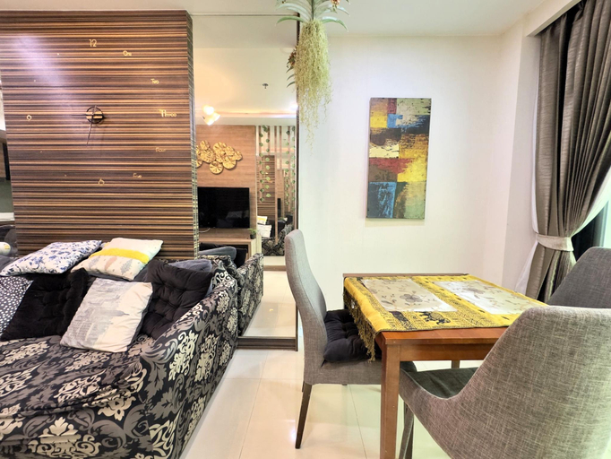 3, Stylish Low-Floor 2-Bedroom Sea-View Condo at Dusit Grand Condo View, Pattaya