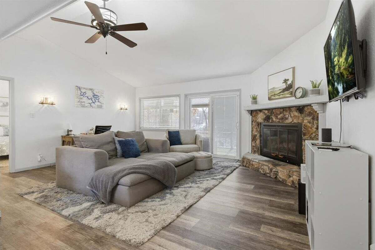 Interior, Prime Osage Beach Home, Pet-friendly w/ Garage Near Margaritaville, Dining & Golf, Camden