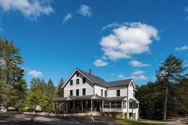 Exterior 5, Pine Brook Manor, Orange