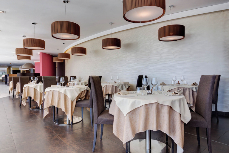 Food & Drinks 5, iH Hotels Roma Z3, Rome
