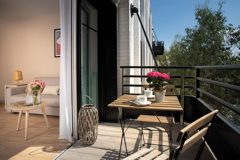 Outdoor dining, Zenao Appart'hôtels Asnières-sur-Seine, Hauts-de-Seine