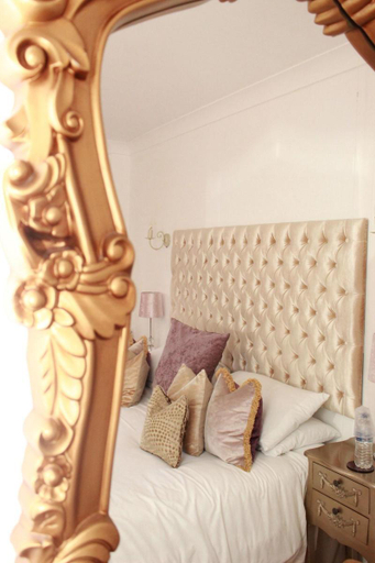 Bedroom 2, The Kings Head Inn, East Sussex