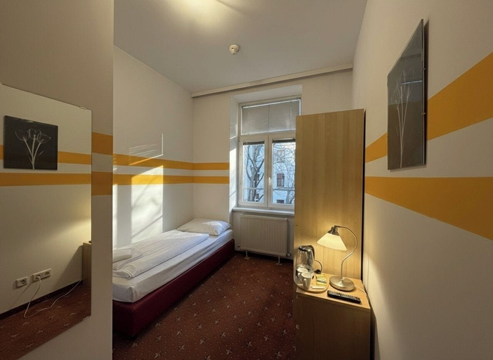 Room 4, Hotel Alser, Wien