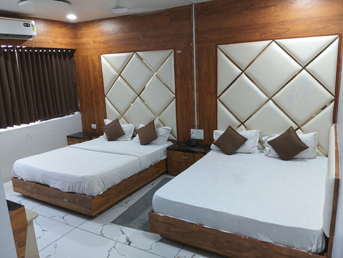 Room 5, HOTEL GERMAN, Gandhinagar