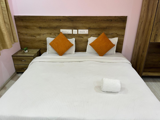 Room 5, Yog Namah Hotel & Cafe, Garhwal