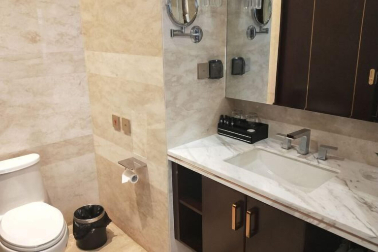 Bathroom 4, Shizhushan dezheng Hotel, Yangzhou