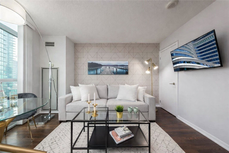 Living room, Neptune Haven - Waterfront, Toronto