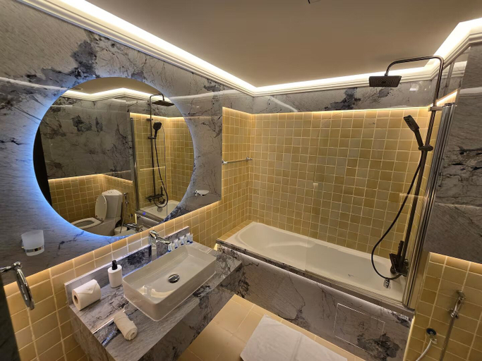 Bathroom, Highend Luxury Rimal with JBR view, Dubai