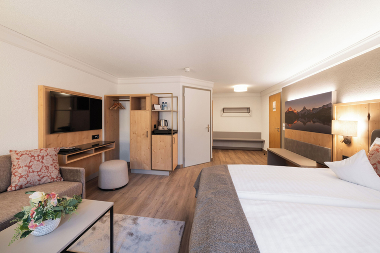 Bedroom 3, Grindelwalderhof, Interlaken