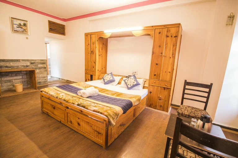 Bedroom 2, Flamingo Resort, Kullu