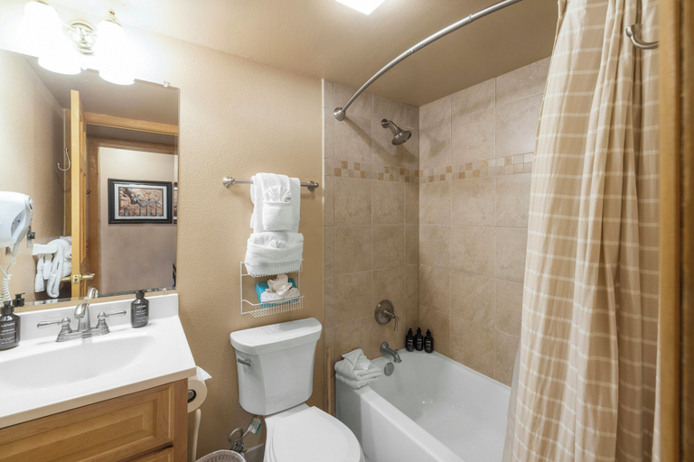 Bathroom 4, Mountain House, A Vail Resorts Property, Summit