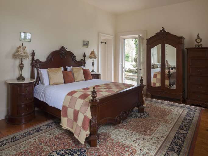Bedroom 2, Clonganny House