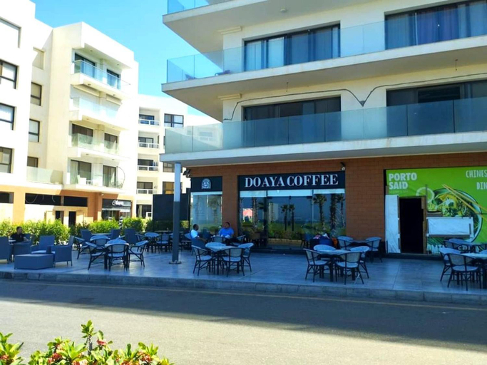 Restaurant 4, Luxurious Chalet with Ocean Views in Port Said, Al-Manasrah