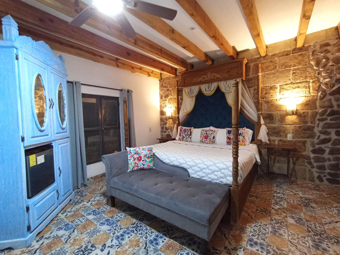 Bedroom 2, Alborada Bernal, Ezequiel Montes