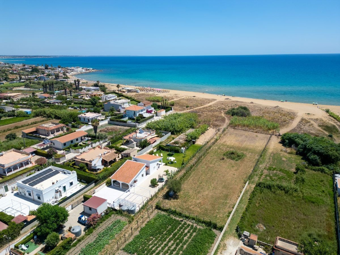 Beach, Villa Bianca, Syracuse