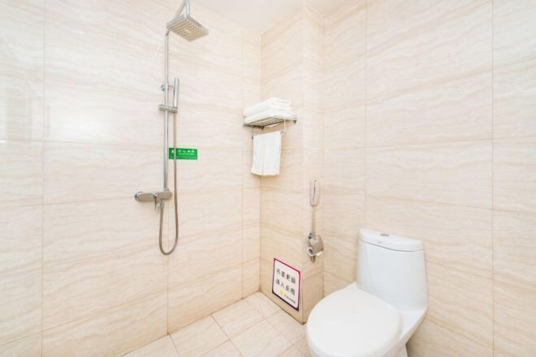 Bathroom 4, Pucheng Jinghai Hyatt Hotel, Weinan