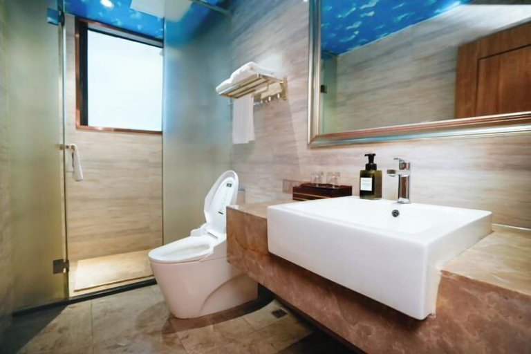 Bathroom 3, Quanzhou Binhai Hotel, Quanzhou