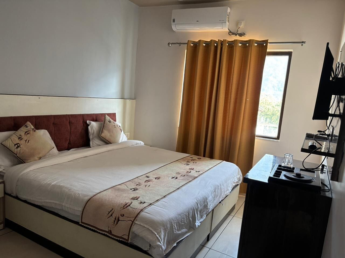 Room 2, HOTEL THE LUXE 18, Gurgaon