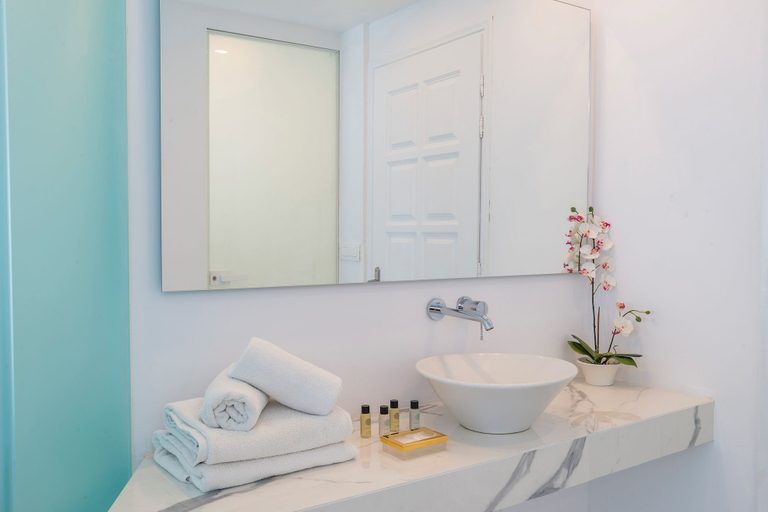 Bathroom 5, Dionysos Luxury Hotel Mykonos, South Aegean