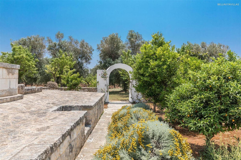 Room 4, 737 Trulli con Piscina ad Ostuni, Brindisi