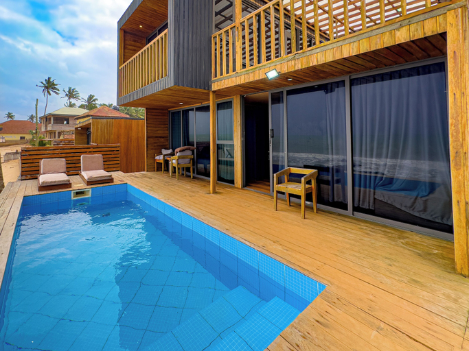Terrace/patio 2, Selah Beach Cabins, Awutu Efutu Senya