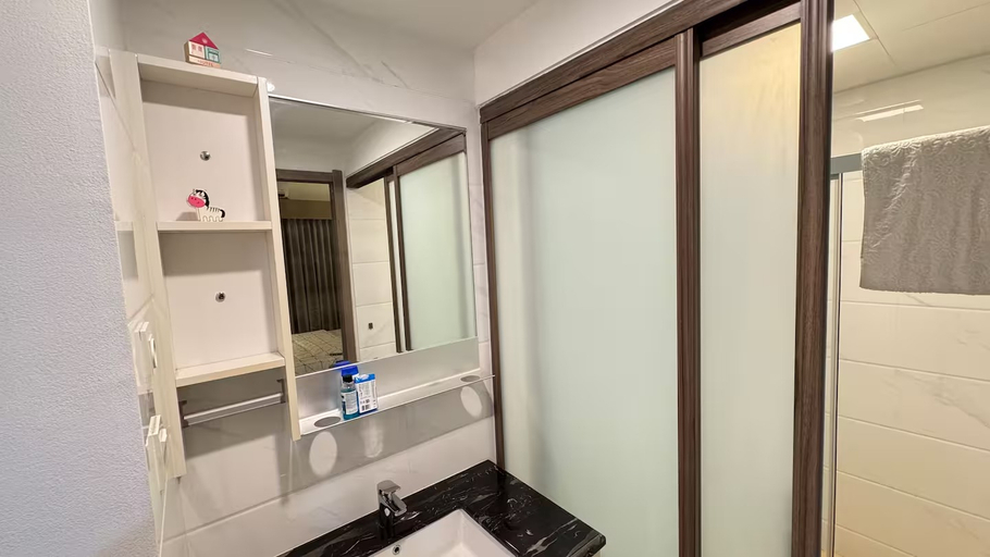 Bathroom 4, Sky House BSD Tower Jervois J132B by Betah Banget, Tangerang Selatan