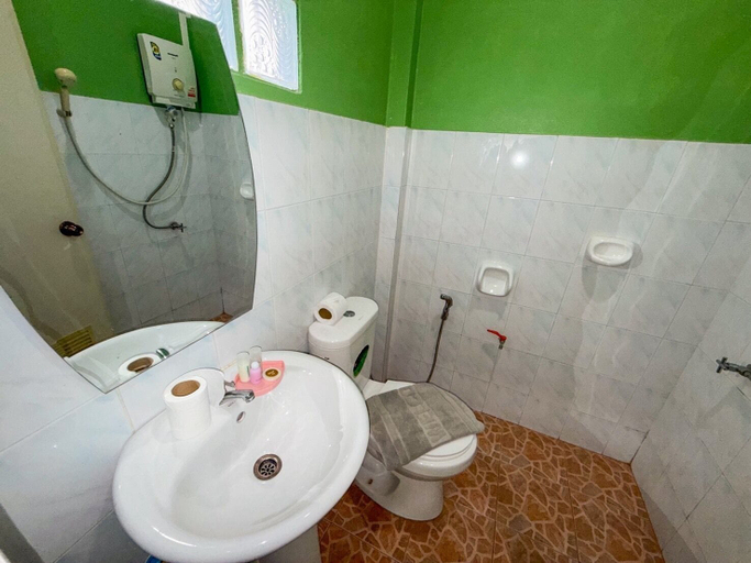 Bathroom, Nangnon hillhug, Mae Sai