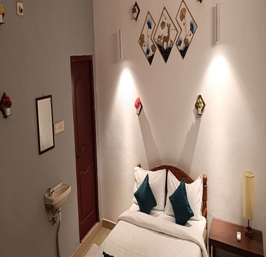 Room 3, Villa De Grand, Viluppuram