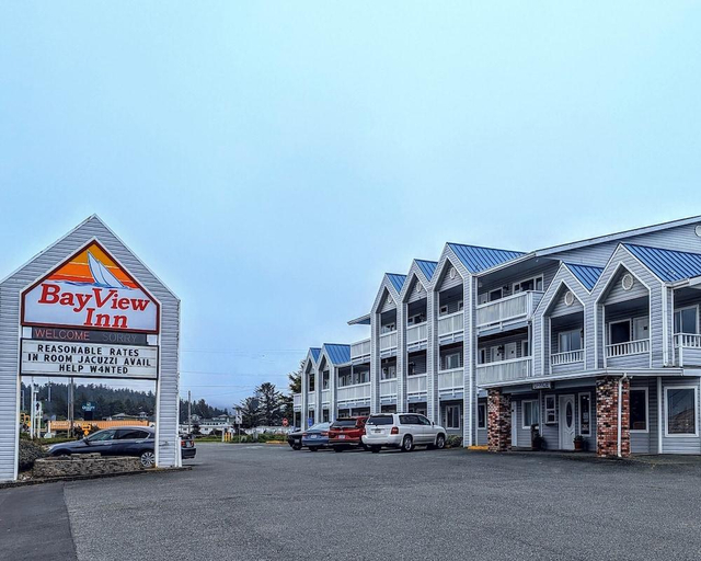 Exterior & Views 1, Bayview Inn, Del Norte