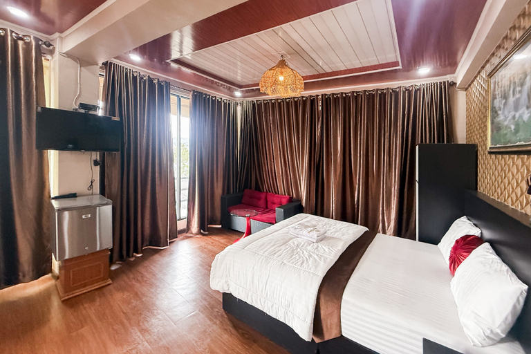 Bedroom 5, RedDoorz @ Surabaya Ressort Aek Rangat Samosir, Samosir