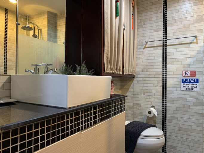 Bathroom 3, Nimmanhemin Apartments, Muang Chiang Mai