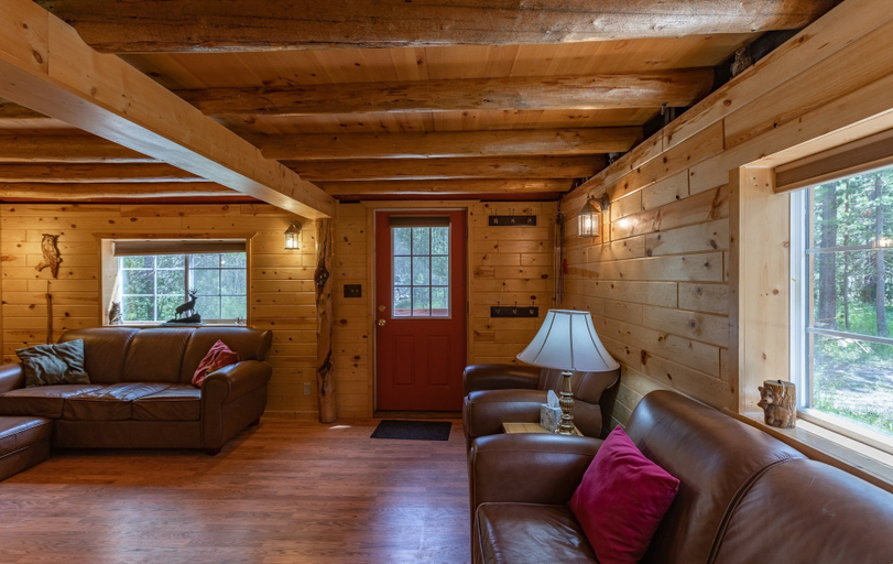 Interior 4, Hooter Hollow, Fremont