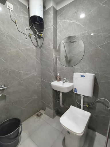 Bathroom 5, Shiv Aarambh Home Stay, Ujjain