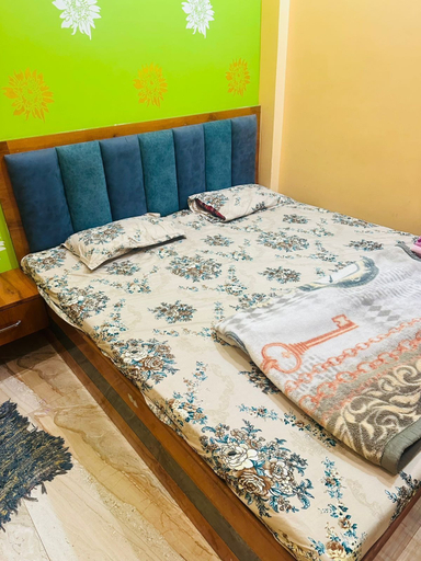 Room 2, Rajoriya Residence, Ujjain