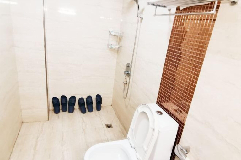 Bathroom 3, Guyuan Hotel, Xuancheng