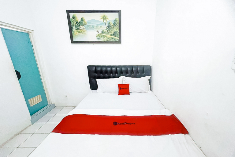 Bedroom 3, RedDoorz @ MS Wijaya Pantai Barat Pangandaran, Pangandaran