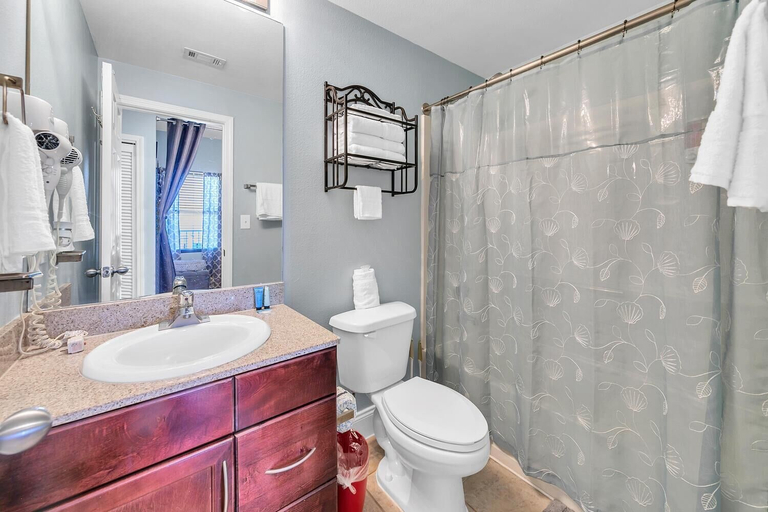 Bathroom 4, Laketown Wharf 1829, Bay