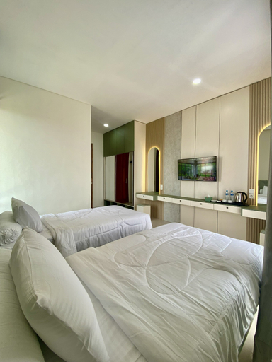 Others 3, Pavo Guest House, Padang